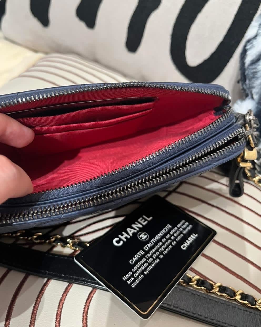 Chanel Gabrielle Wallet On Chain 100%Authentic, 98%New