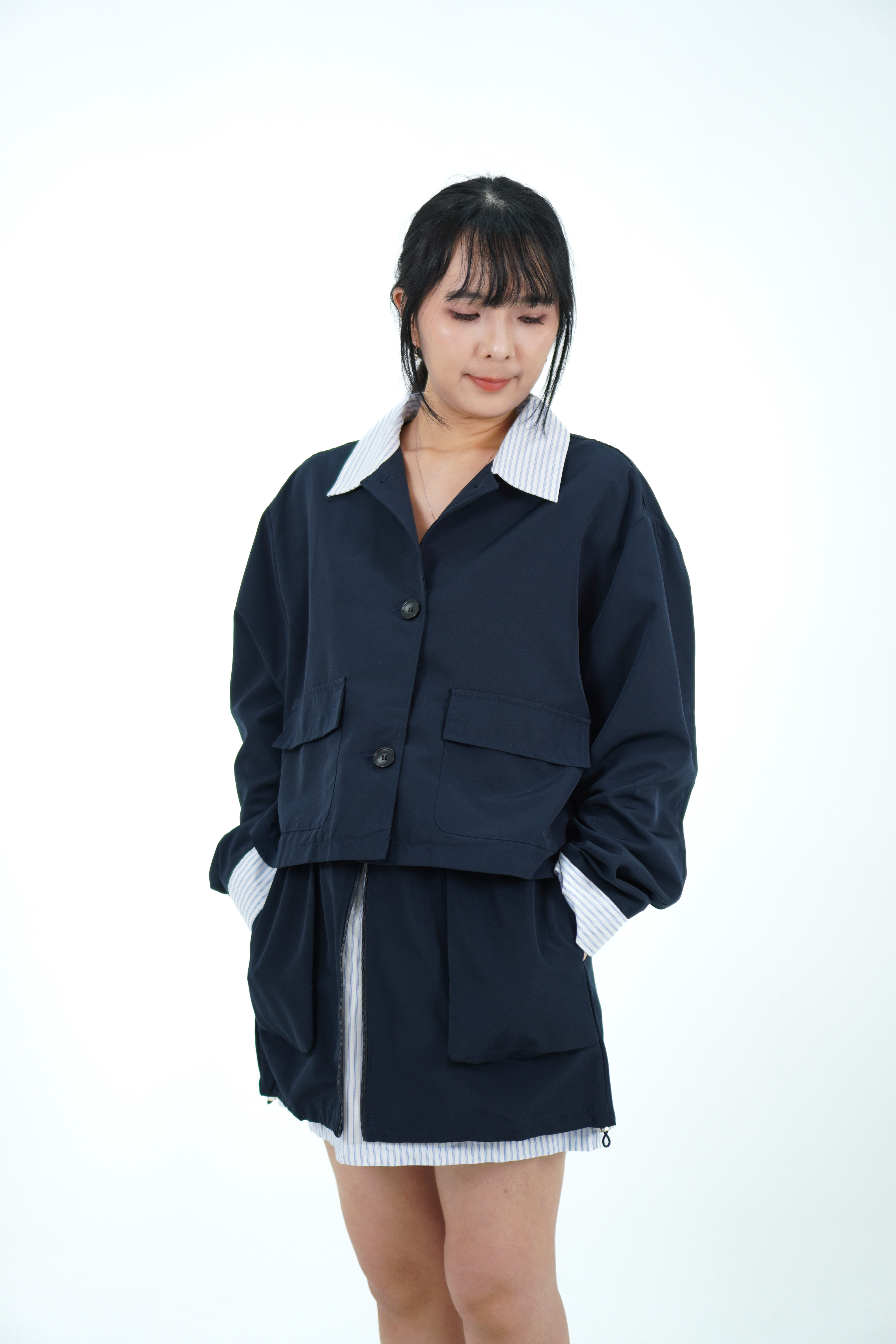 条纹拼接风衣+短裙套装