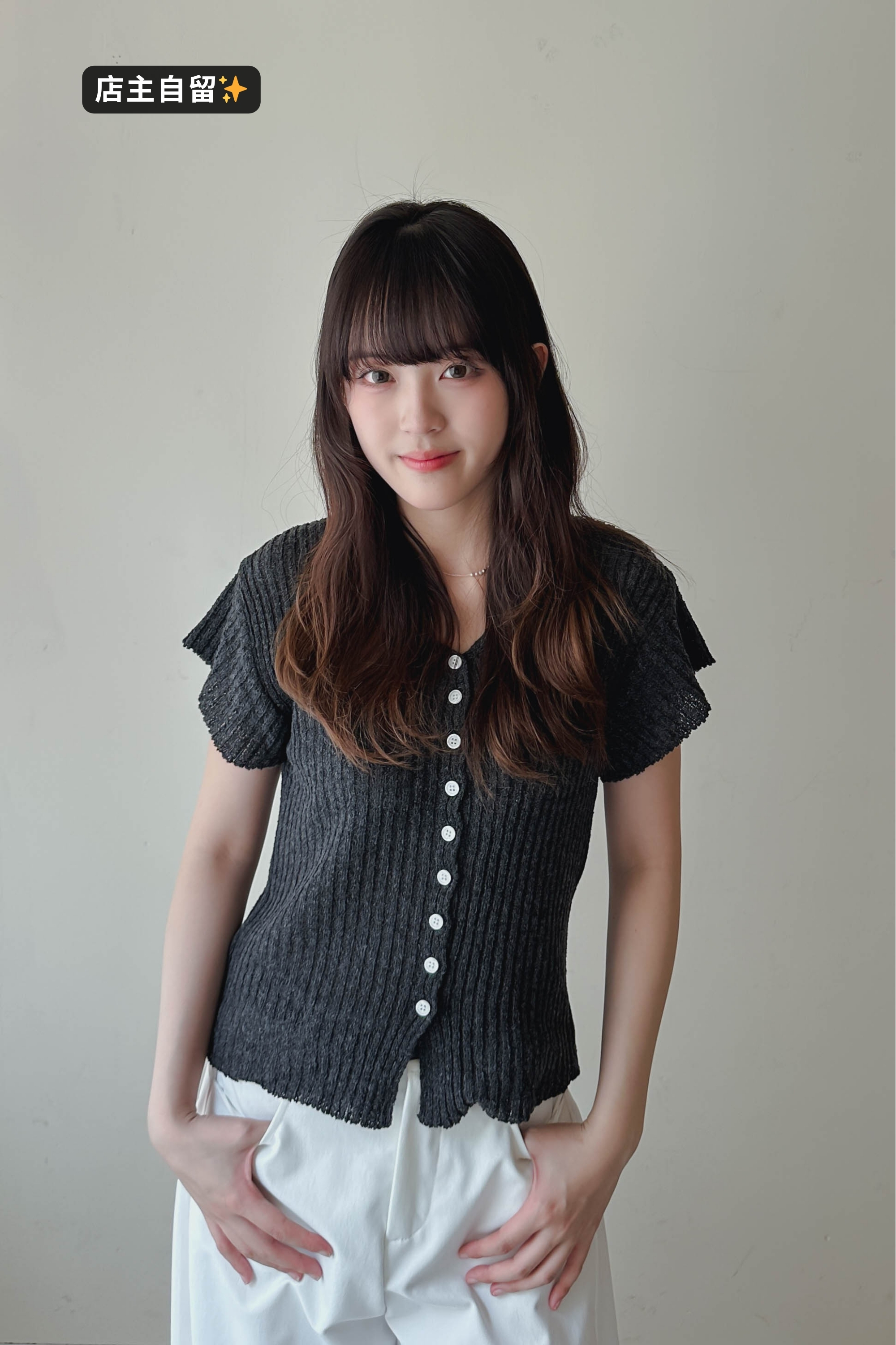 [顯瘦!] 針織V領排鈕上衣 (三色入)