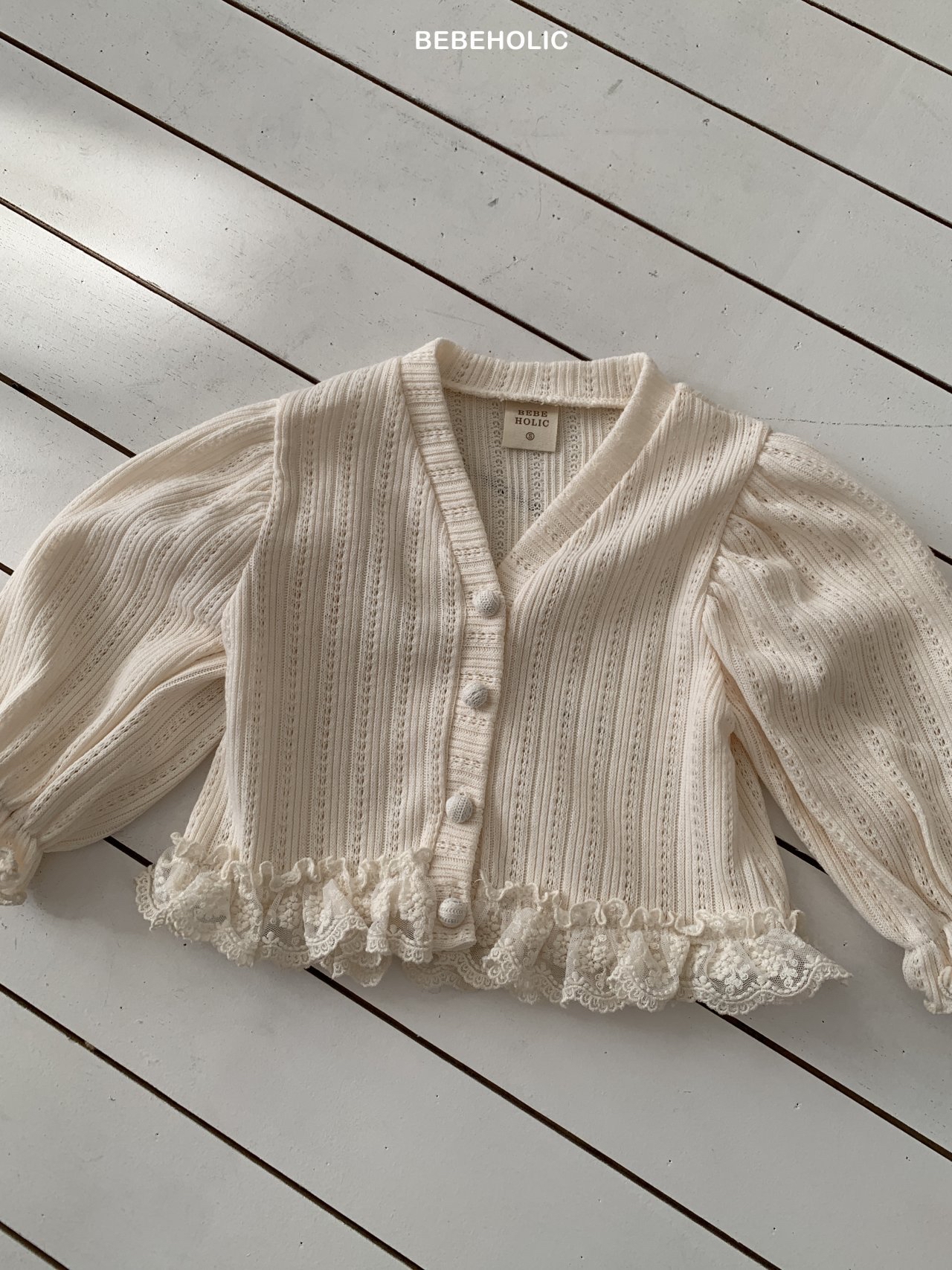 🌸預訂 韓國直送🌸🇰🇷BEBEHOLIC兩色蕾絲花邊束袖開襟外套