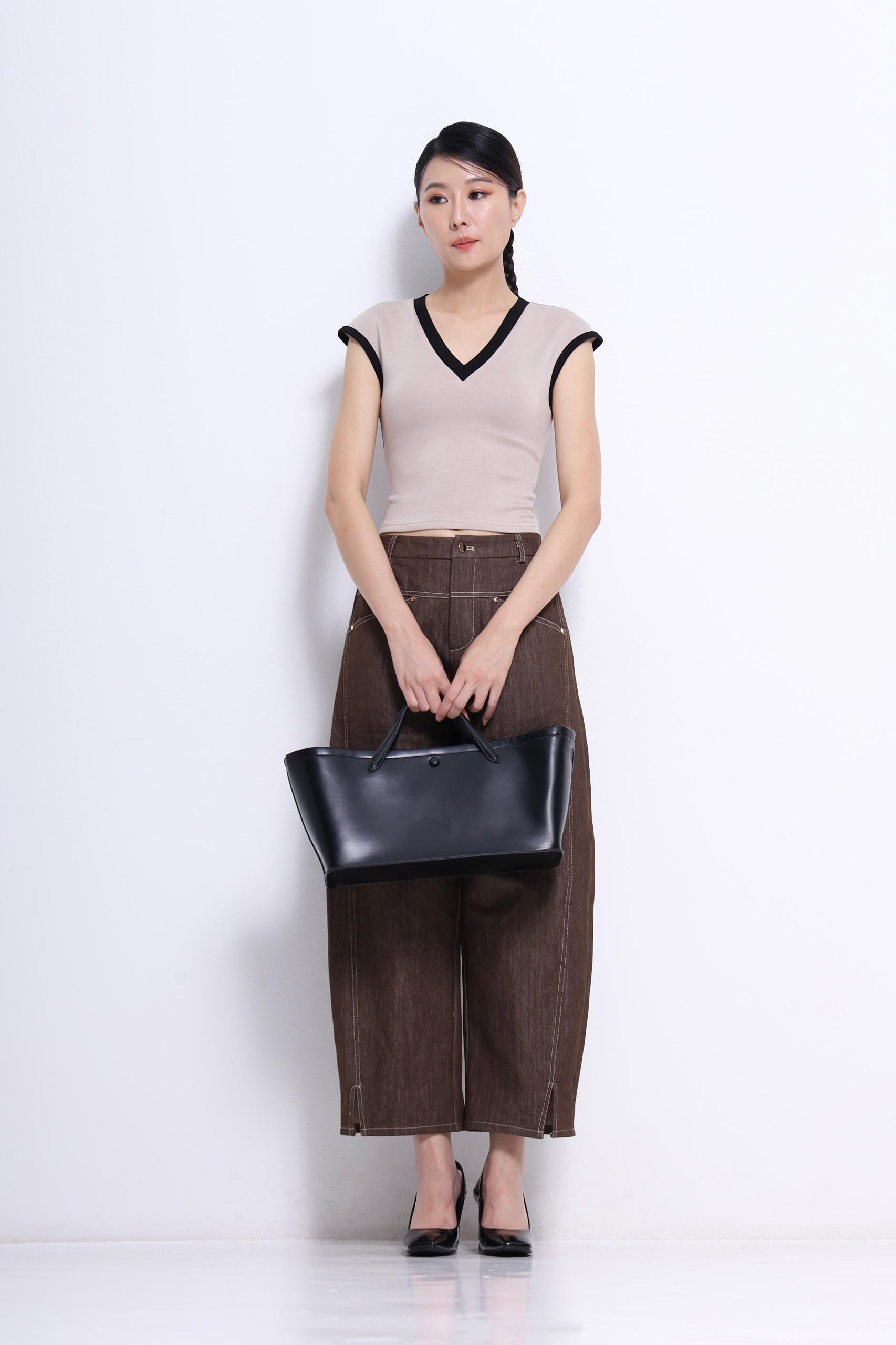 CB2702 SLIM FIT V NECK TEE TOP