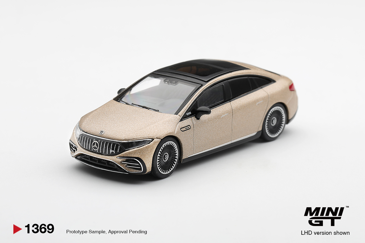 （預訂 Pre Order) MINI GT ( MGT01369-R ) Mercedes-AMG EQS 53 Gold